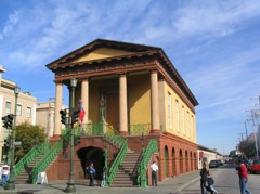 Daughters of the Confederacy building & street market