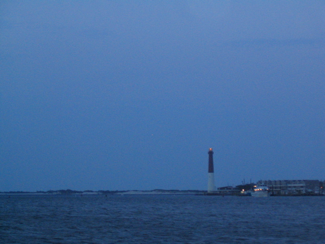 sunset on Barnagut Lighthouse 081004