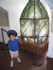 090604 this lighthouse keeper doesn't do windows